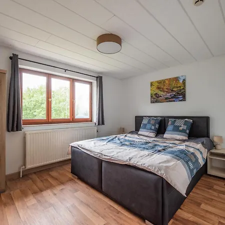 Holiday home Cycl'eau, Au Coeur De L 'ardenne *